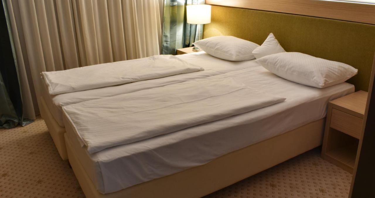 Hotel Park Siroki Brijeg Room photo